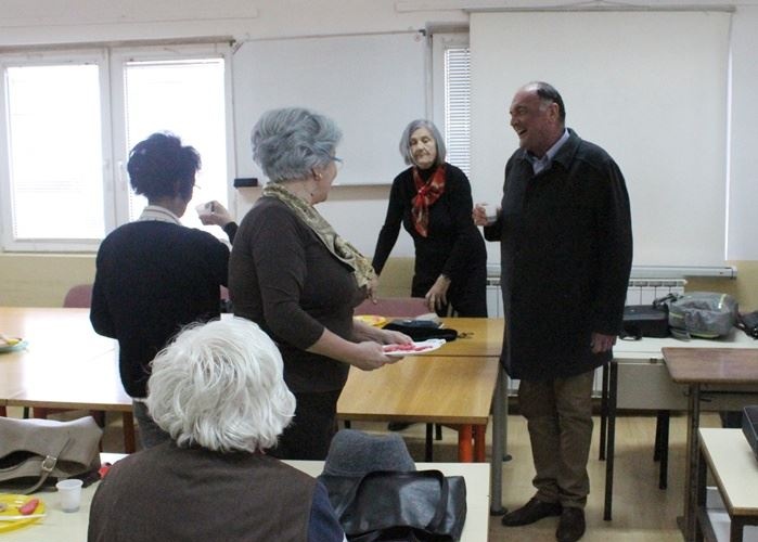 Aktivno uključivanje starih osoba u zajednicu