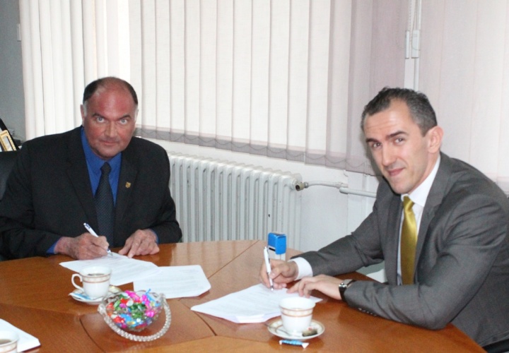 Potpisan Memorandum o saradnji na ljetnjem održavanju lokalnog puta, između Općine Živinice i firme “Terakop” Živinice