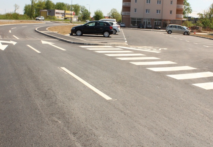 Završena izgradnja parkinga kod Gradske dvorane u Živinicama