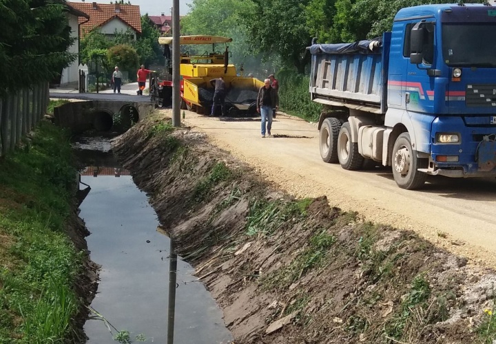 Asfaltirane dvije nove dionice puta u Mjesnoj zajednici Rudar