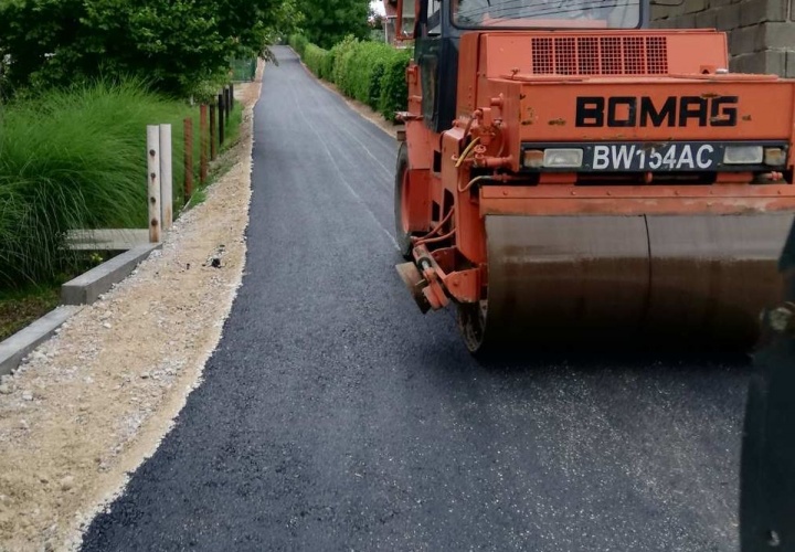Asfaltirane dvije nove dionice puta u Mjesnoj zajednici Suha