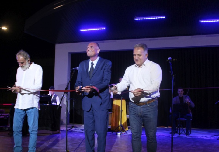 Otvorena Omladinska ljetna scena u Gradu Živinice