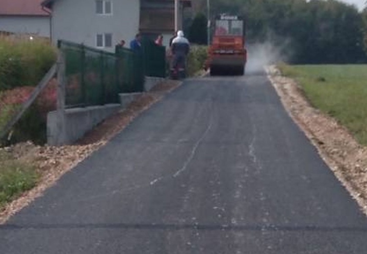 Asfaltirane dvije nove dionice puta u Mjesnoj zajednici Rudar