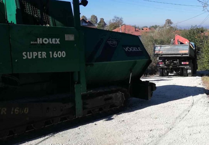 Završeno asfaltiranje tri nove dionice puta u Mjesnoj zajednici Lukavica Donja