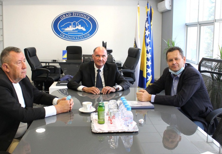 Održan sastanak u vezi rekonstrukcije lokalne ceste koja povezuje Grad Živinice sa Gradom Tuzla