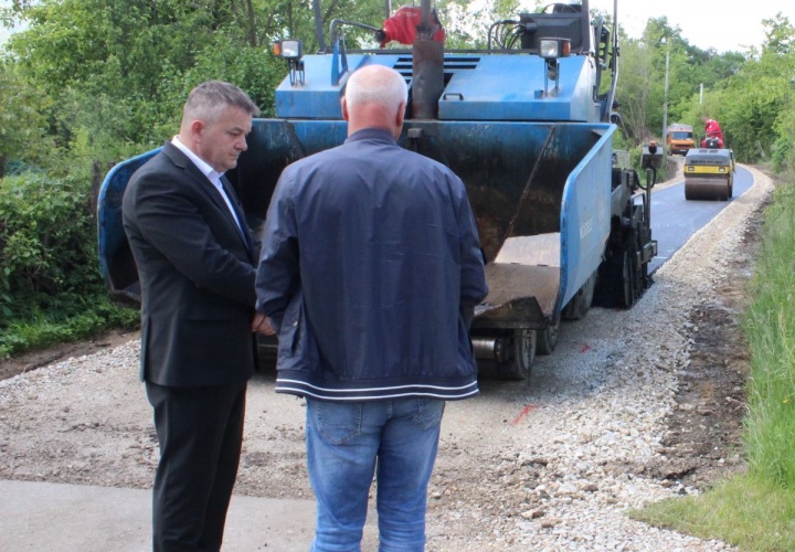 Asfaltirane dvije nove dionice puteva u MZ Šahići