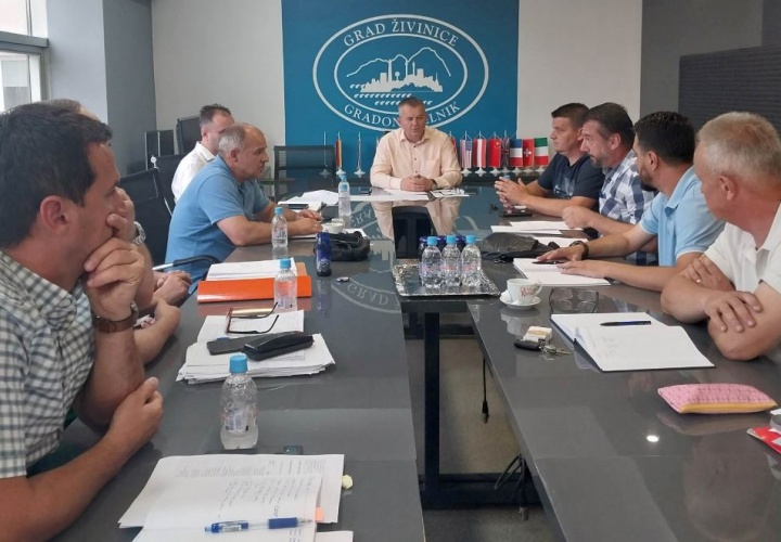Održan sastnak u vezi problema pasa lutalica u Gradu Živinice
